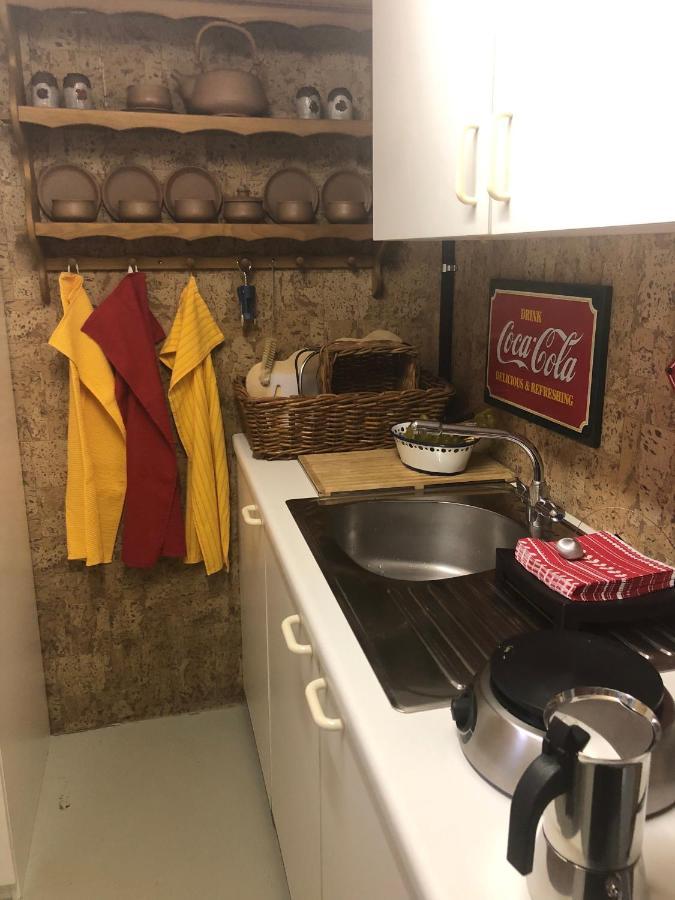 Privatzimmer Am Thunersee Apartment Leissigen Luaran gambar