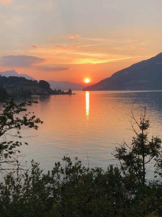 Privatzimmer Am Thunersee Apartment Leissigen Luaran gambar